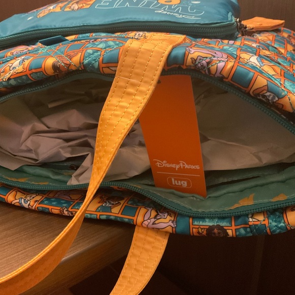 Disney Parks LUG Half Marathon 2023 TOTE RETIRED - Picture 8 of 10